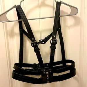 BCBG harness belt